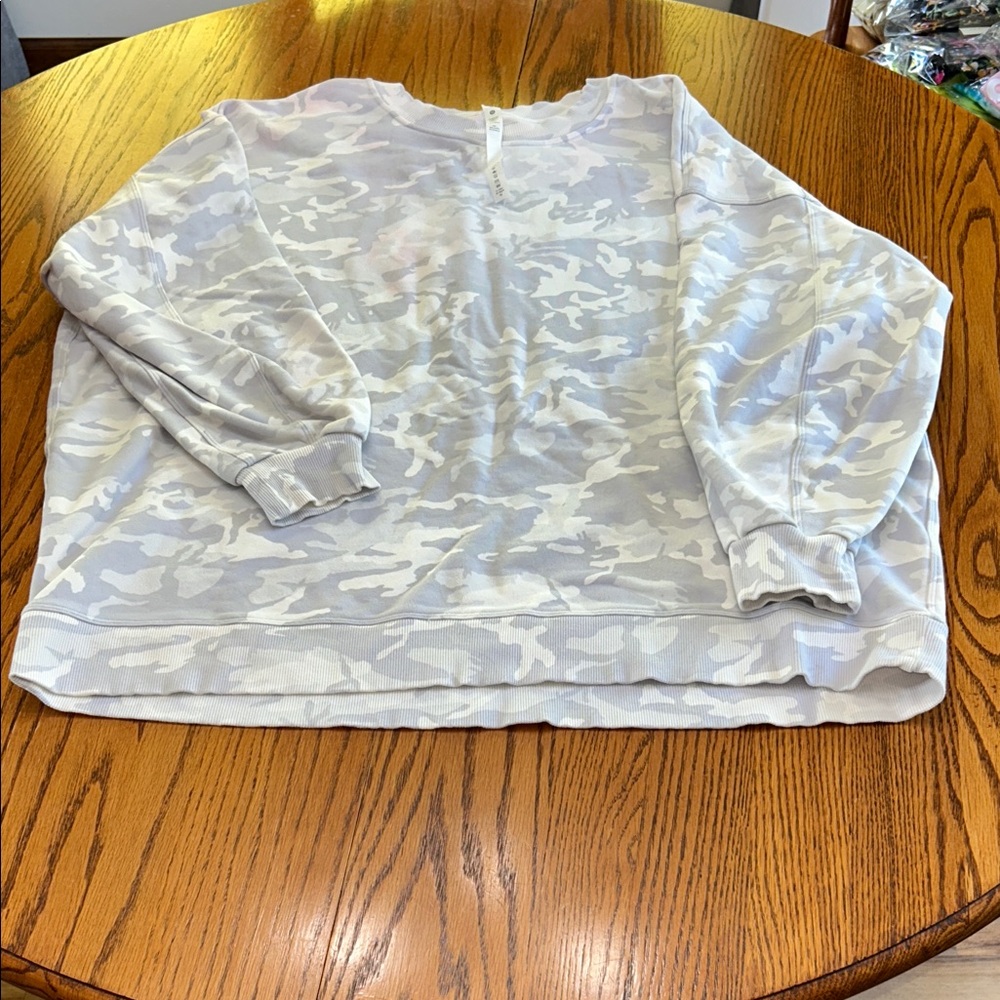 Lululemon Oversized Gray Camouflage Sweatshirt - size 18 - Stained